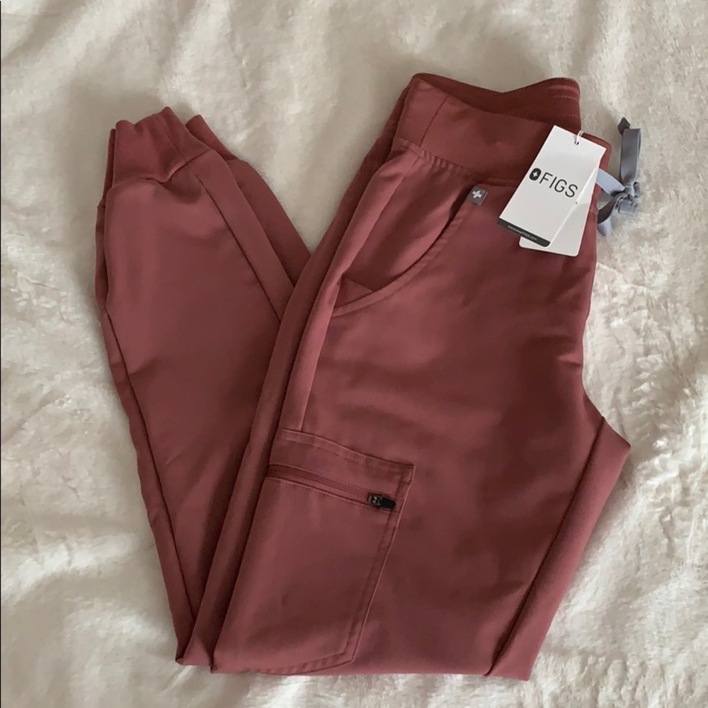Figs Zamora Jogger Scrubs Mauve